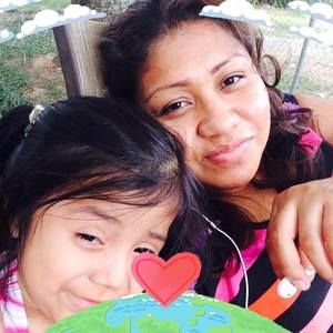 Meet your Posher, Manuelita